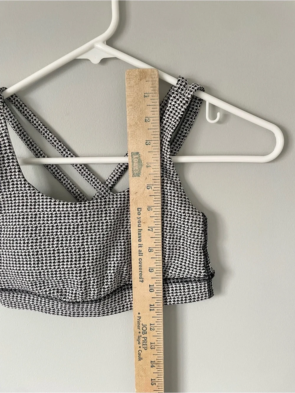 Lululemon Energy Bra Houndstooth Black and White Strappy Back Womens 2 EUC 48$